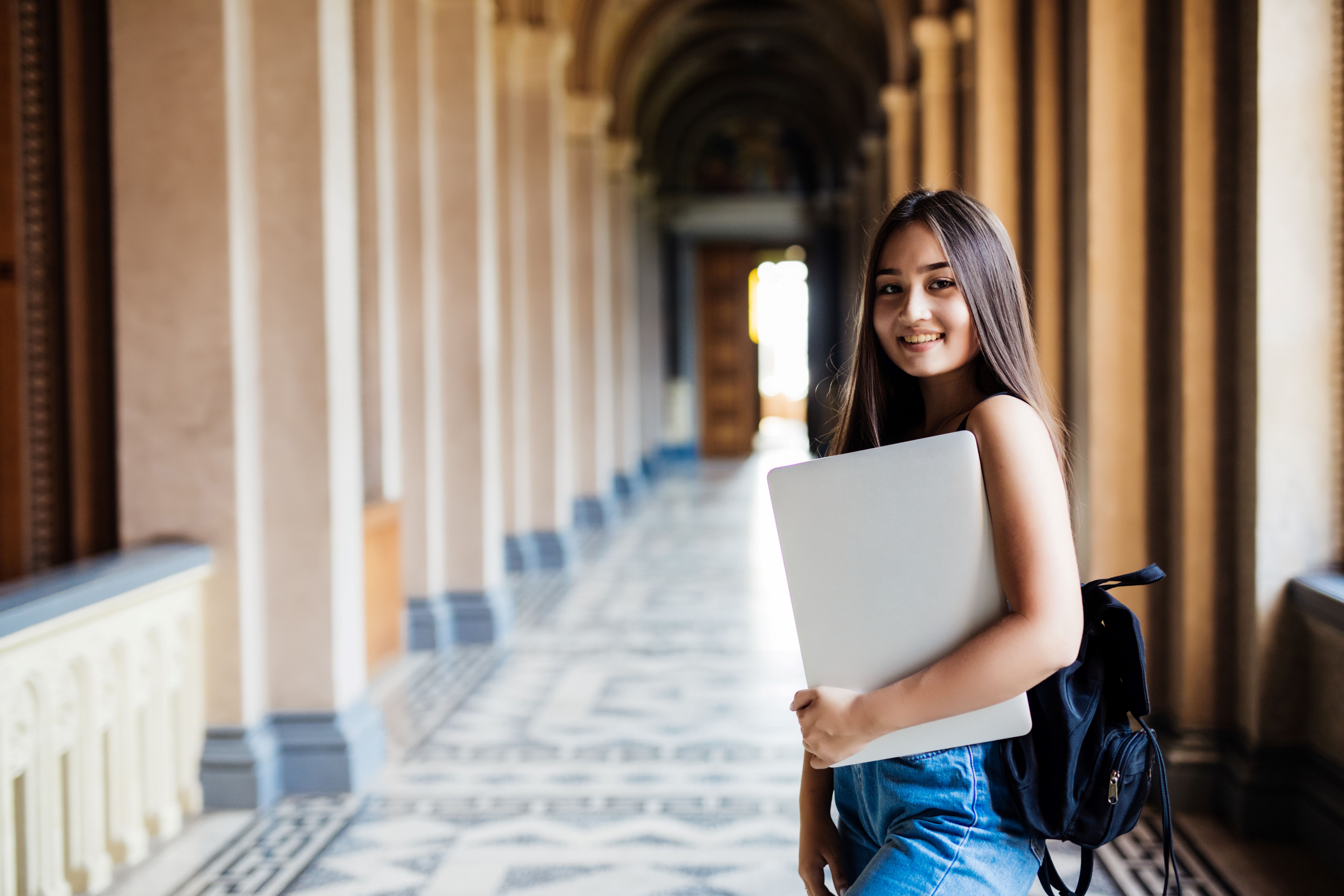 Student on college campus